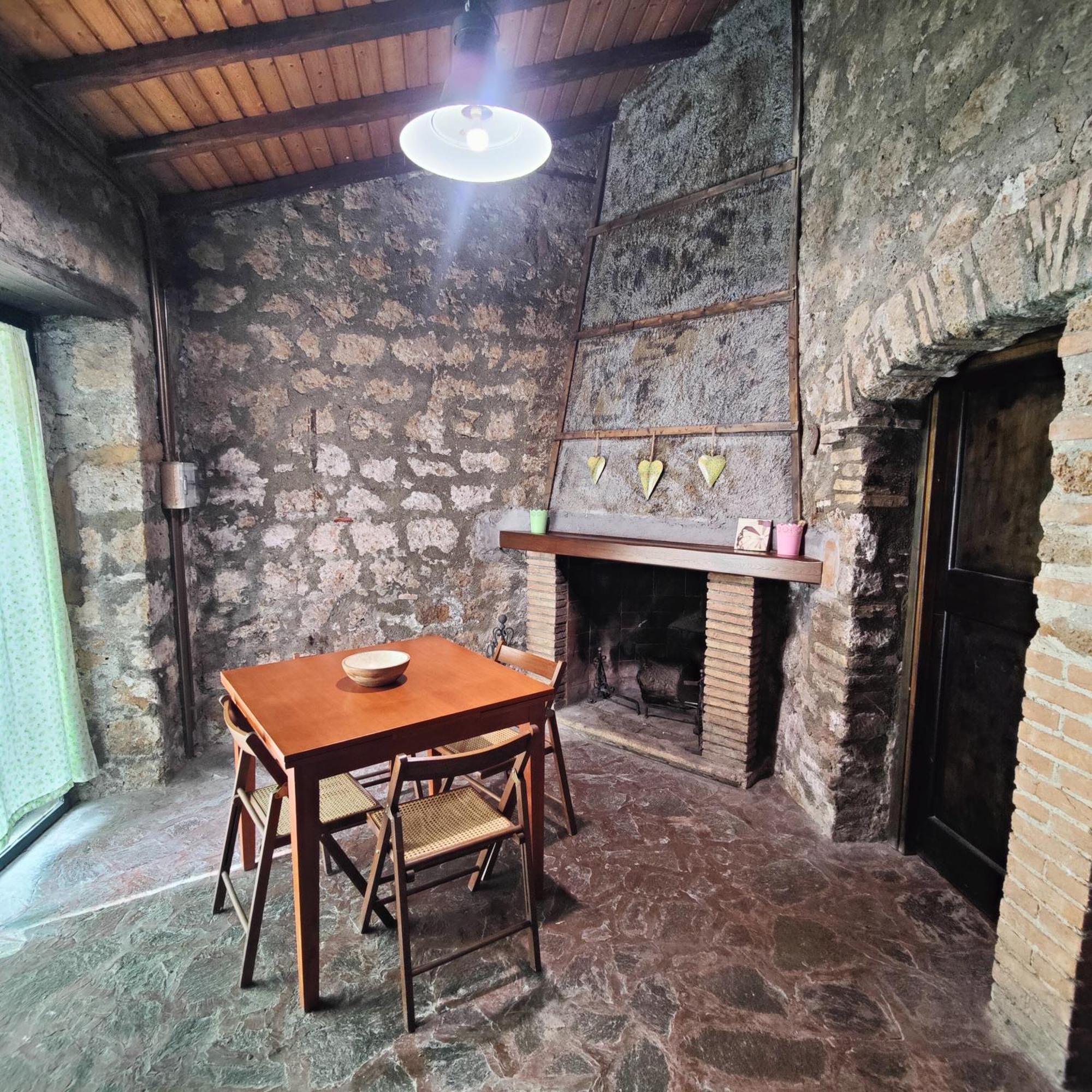 Maestosa Roccaforte Dei Principi, 3 Piani Tutti Per Voi! Sutri Exterior photo